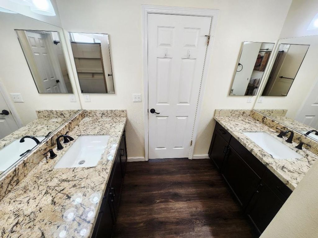 Image 34 of property listing at 2222 Carson Avenue, Clovis, CA 93611