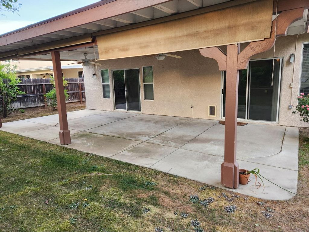 Image 38 of property listing at 2222 Carson Avenue, Clovis, CA 93611