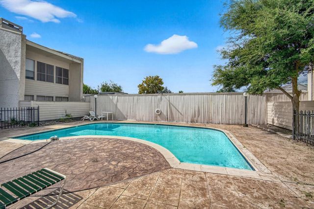 6019 Winsome Lane 2, Houston, TX 77057