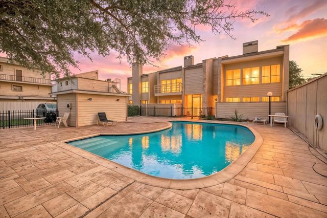 6019 Winsome Lane 2, Houston, TX 77057