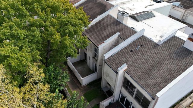 6019 Winsome Lane 2, Houston, TX 77057