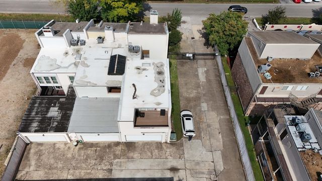 6019 Winsome Lane 2, Houston, TX 77057