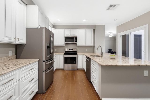 6019 Winsome Lane 2, Houston, TX 77057