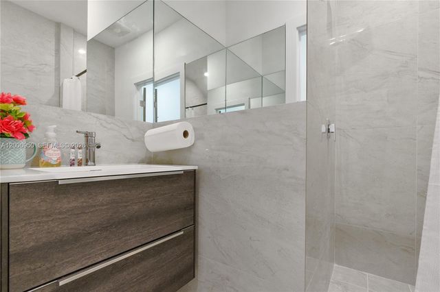 2889 SW 33rd Ave 2889, Miami, FL 33133