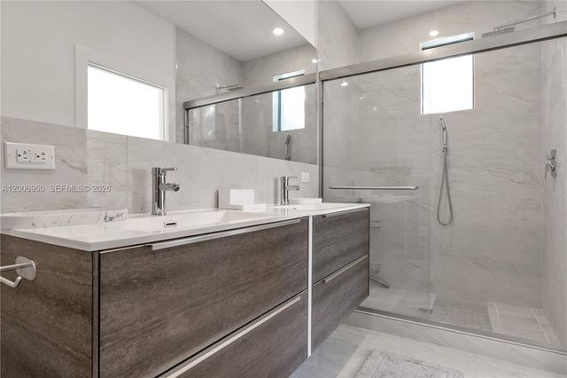2889 SW 33rd Ave 2889, Miami, FL 33133
