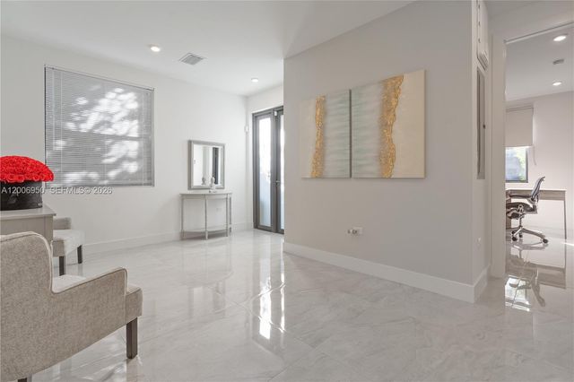 2889 SW 33rd Ave 2889, Miami, FL 33133