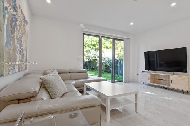 2889 SW 33rd Ave 2889, Miami, FL 33133