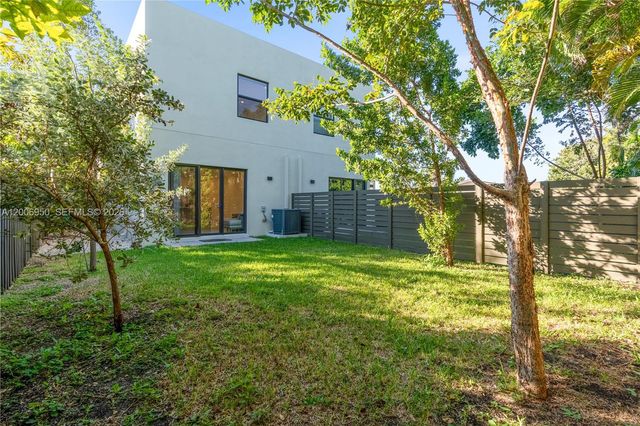 2889 SW 33rd Ave 2889, Miami, FL 33133