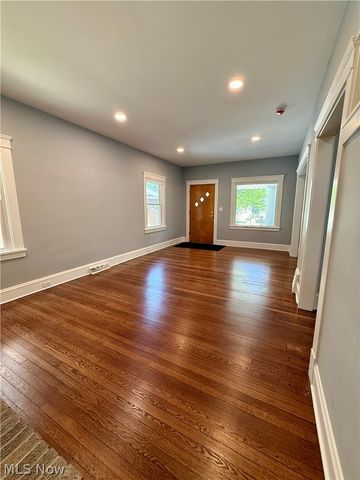 1650 Elbur Avenue, Lakewood, OH 44107