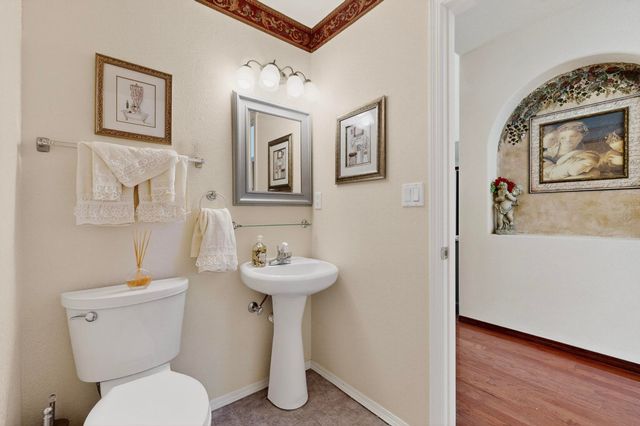 10101 Showlow Street NW, Albuquerque, NM 87114