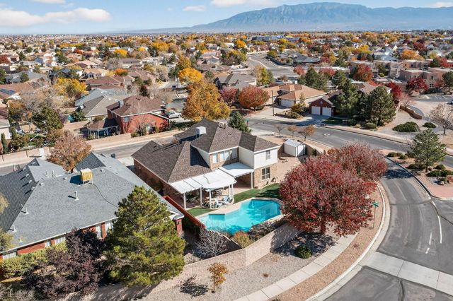 10101 Showlow Street NW, Albuquerque, NM 87114