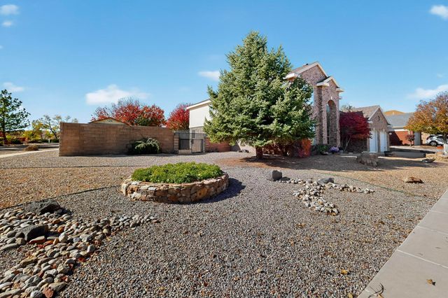 10101 Showlow Street NW, Albuquerque, NM 87114