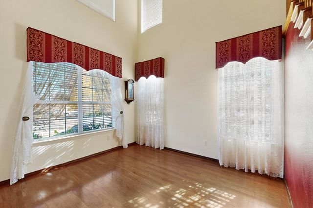 10101 Showlow Street NW, Albuquerque, NM 87114