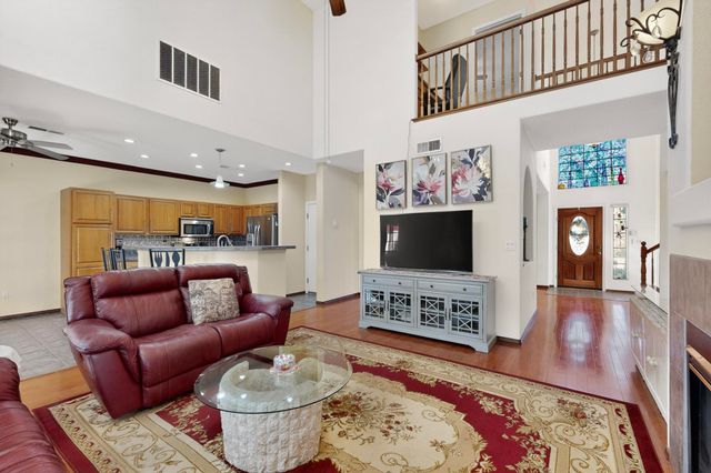 10101 Showlow Street NW, Albuquerque, NM 87114