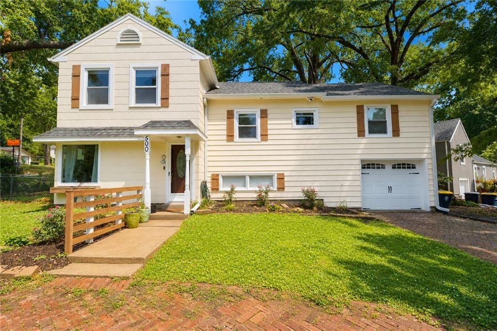 500 NE 44th Street, Kansas City, MO 64116