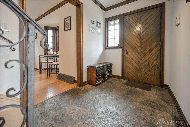 735 Tanglewood Drive, Springfield, OH 45504