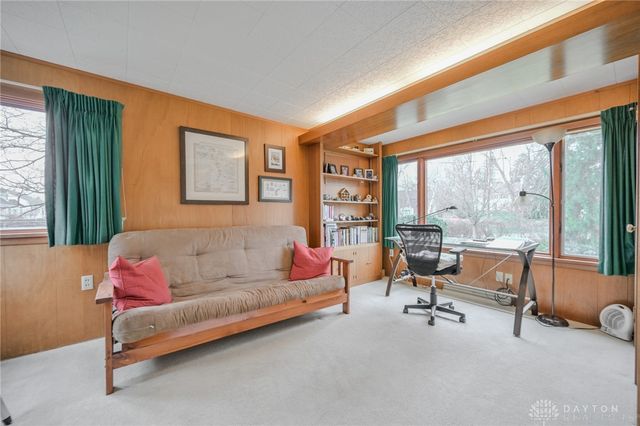 735 Tanglewood Drive, Springfield, OH 45504