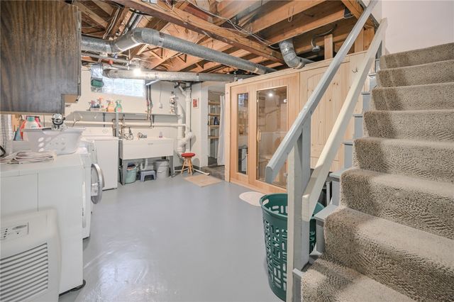 735 Tanglewood Drive, Springfield, OH 45504