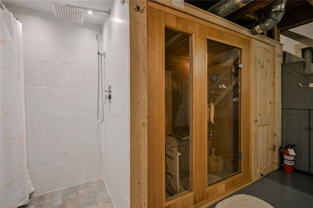 735 Tanglewood Drive, Springfield, OH 45504