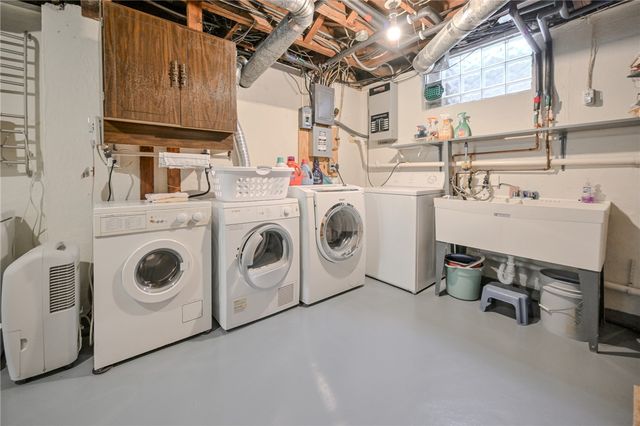 735 Tanglewood Drive, Springfield, OH 45504