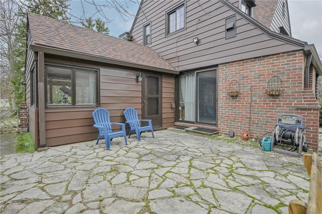 735 Tanglewood Drive, Springfield, OH 45504