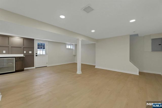 300 John Ochs Drive, Saddle Brook, NJ 07663