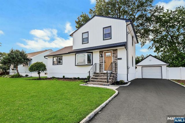 300 John Ochs Drive, Saddle Brook, NJ 07663