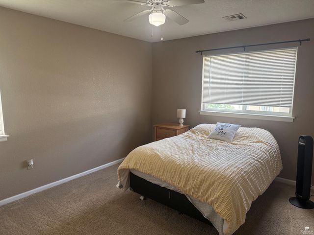 1120 Newfoundland Drive, Manhattan, KS 66503