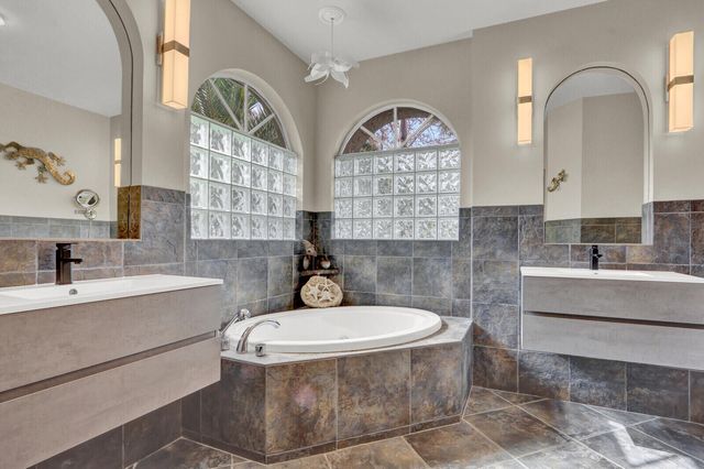 8052 Links Way, Port St. Lucie, Port St Lucie, FL 34986