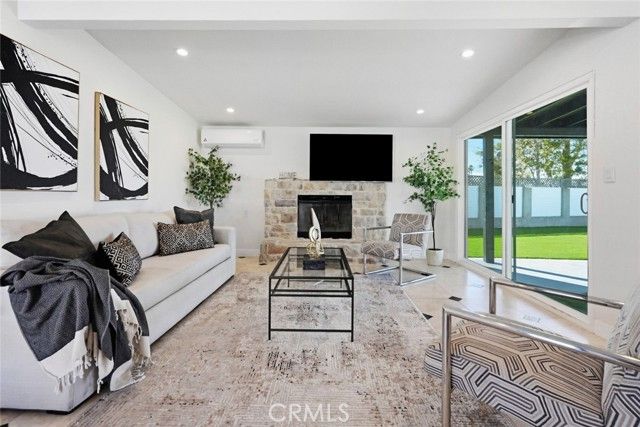 4862 Kings, San Diego, CA 92117