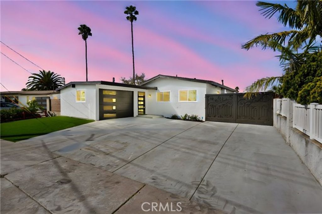 4862 Kings, San Diego, CA 92117