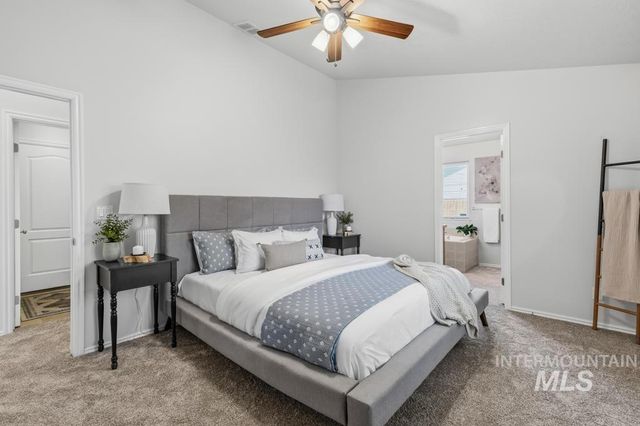 7710 N Dodgin Ave, Boise, ID 83714