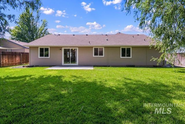 7710 N Dodgin Ave, Boise, ID 83714
