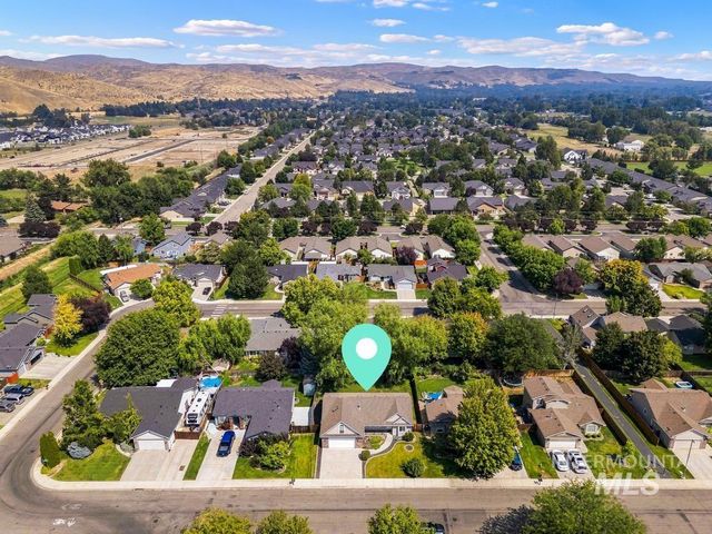 7710 N Dodgin Ave, Boise, ID 83714