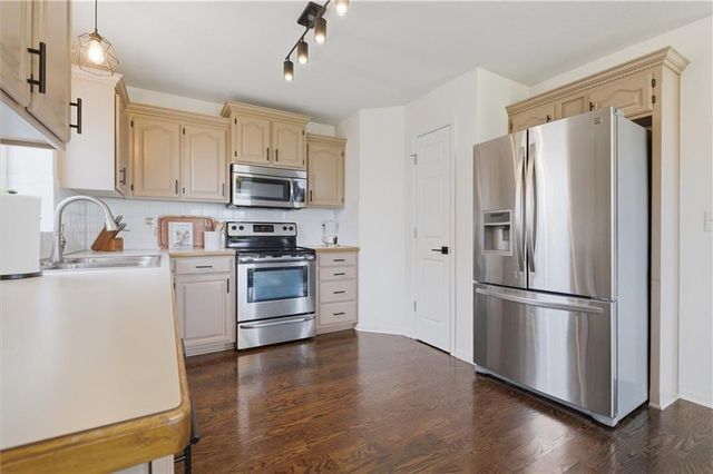 1010 WELLINGTON Way, Liberty, MO 64068