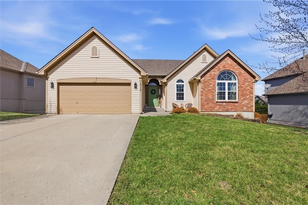 1010 WELLINGTON Way, Liberty, MO 64068
