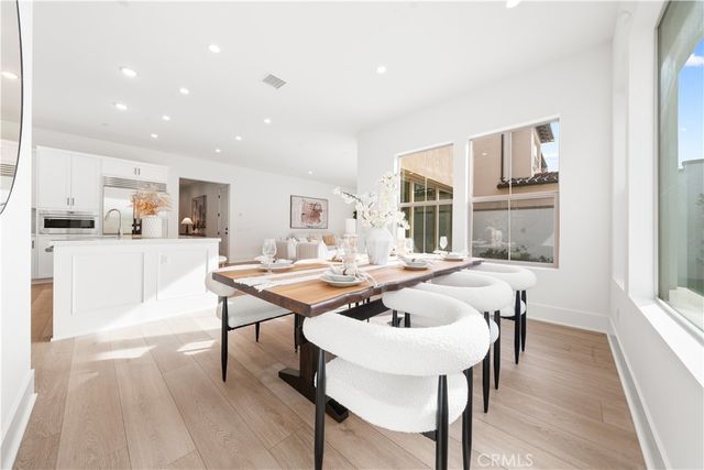 311 Brimwood, Irvine, CA 92618