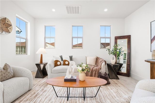 311 Brimwood, Irvine, CA 92618