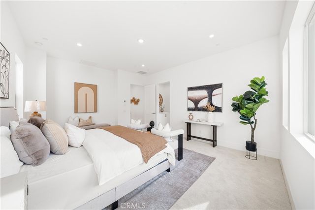 311 Brimwood, Irvine, CA 92618