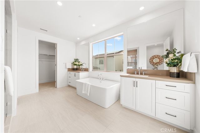 311 Brimwood, Irvine, CA 92618