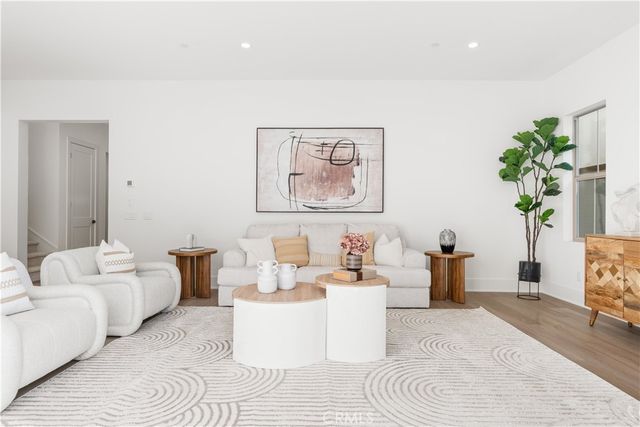 311 Brimwood, Irvine, CA 92618