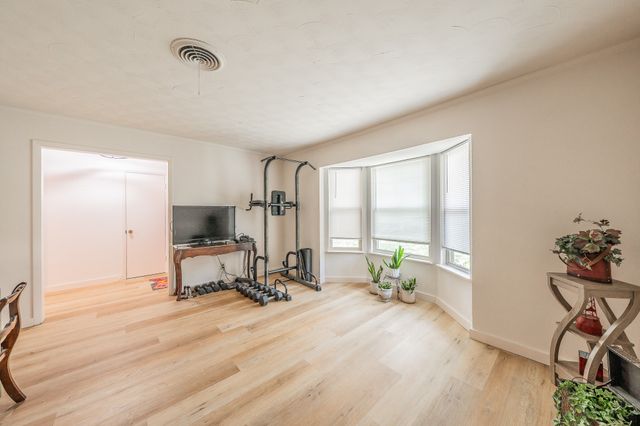 506 E Huitt Lane, Euless, TX 76040