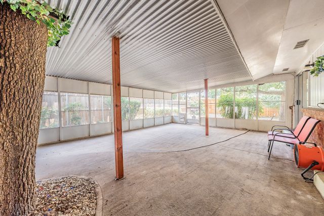 506 E Huitt Lane, Euless, TX 76040
