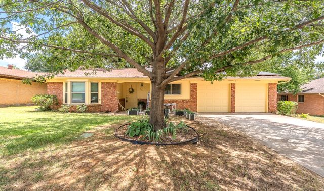 506 E Huitt Lane, Euless, TX 76040