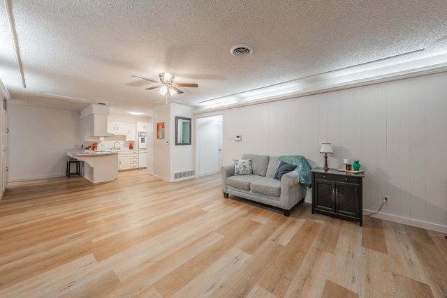 506 E Huitt Lane, Euless, TX 76040