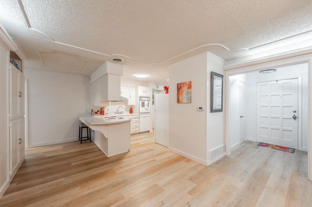 506 E Huitt Lane, Euless, TX 76040