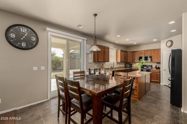 17153 W GAMBIT Trail, Surprise, AZ 85387