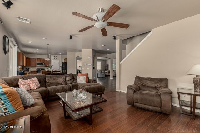 17153 W GAMBIT Trail, Surprise, AZ 85387