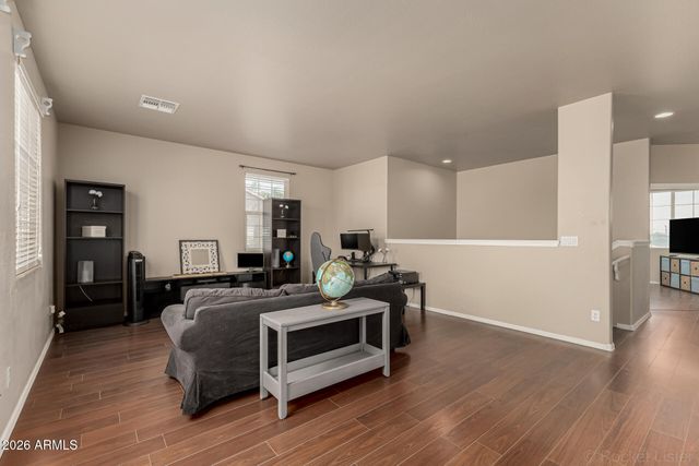 17153 W GAMBIT Trail, Surprise, AZ 85387