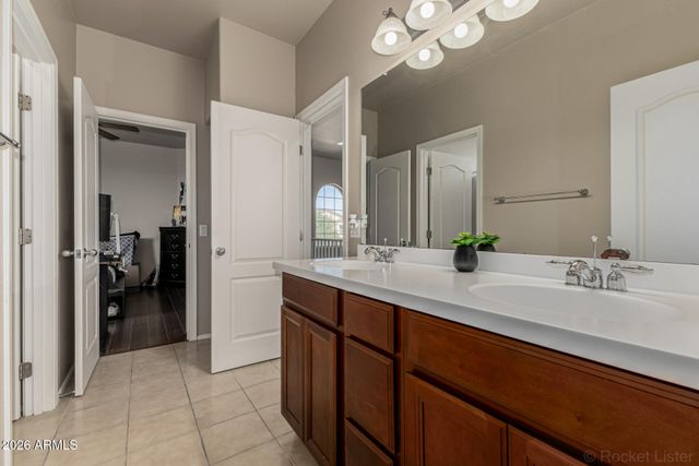 17153 W GAMBIT Trail, Surprise, AZ 85387